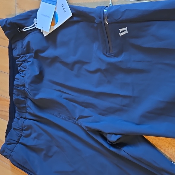 NWT Men’s Vuori Navy "Fleet Sport Joggers" New Version 30" Inseam Various Sizes - Picture 3 of 15